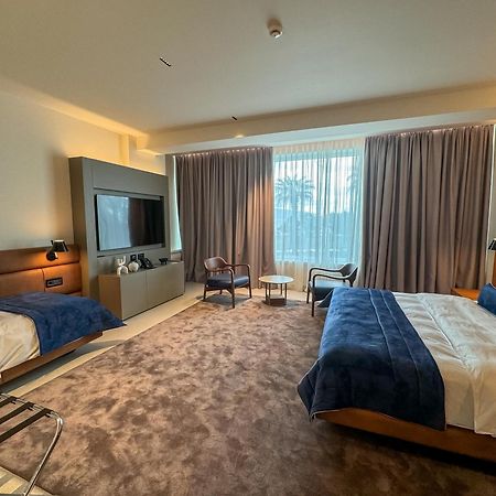 Abi'S Hotel & Spa Vlorë Екстериор снимка
