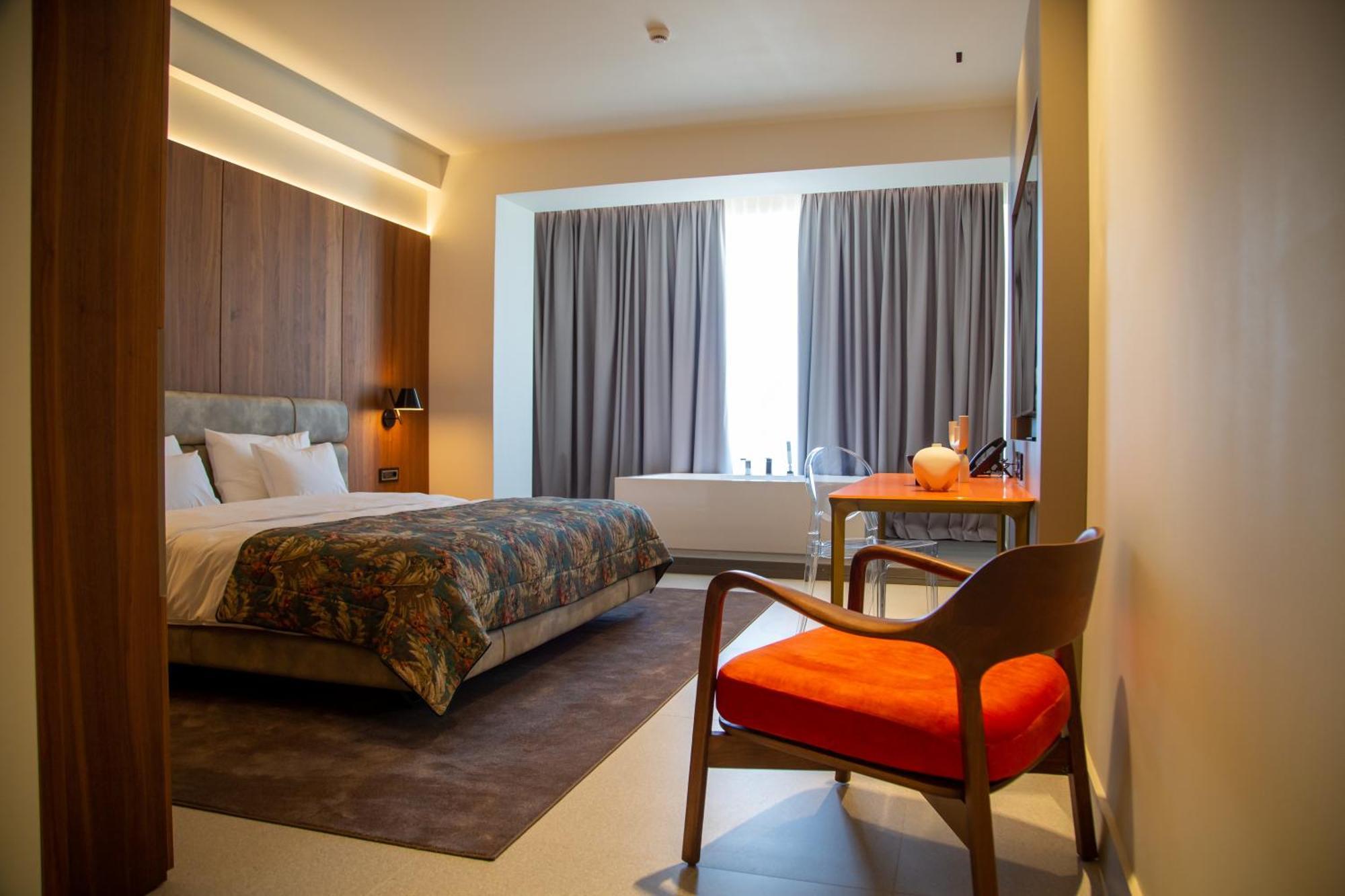 Abi'S Hotel & Spa Vlorë Екстериор снимка