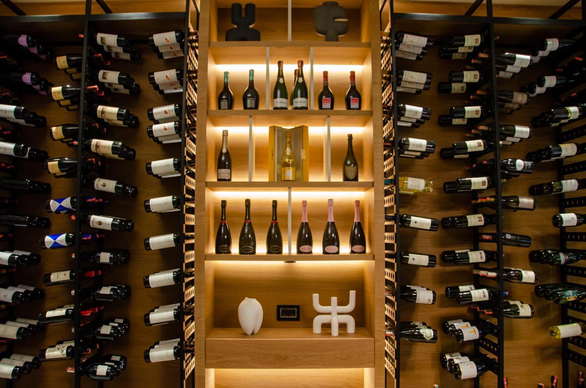 Abi'S Hotel & Spa Vlorë Екстериор снимка