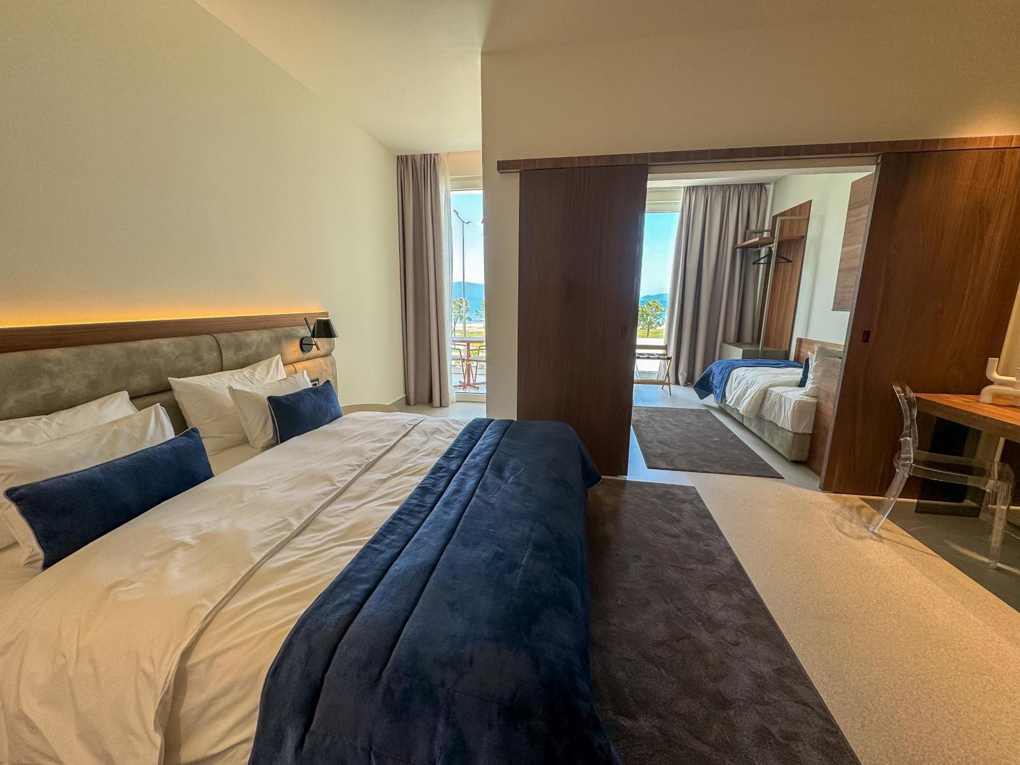 Abi'S Hotel & Spa Vlorë Екстериор снимка