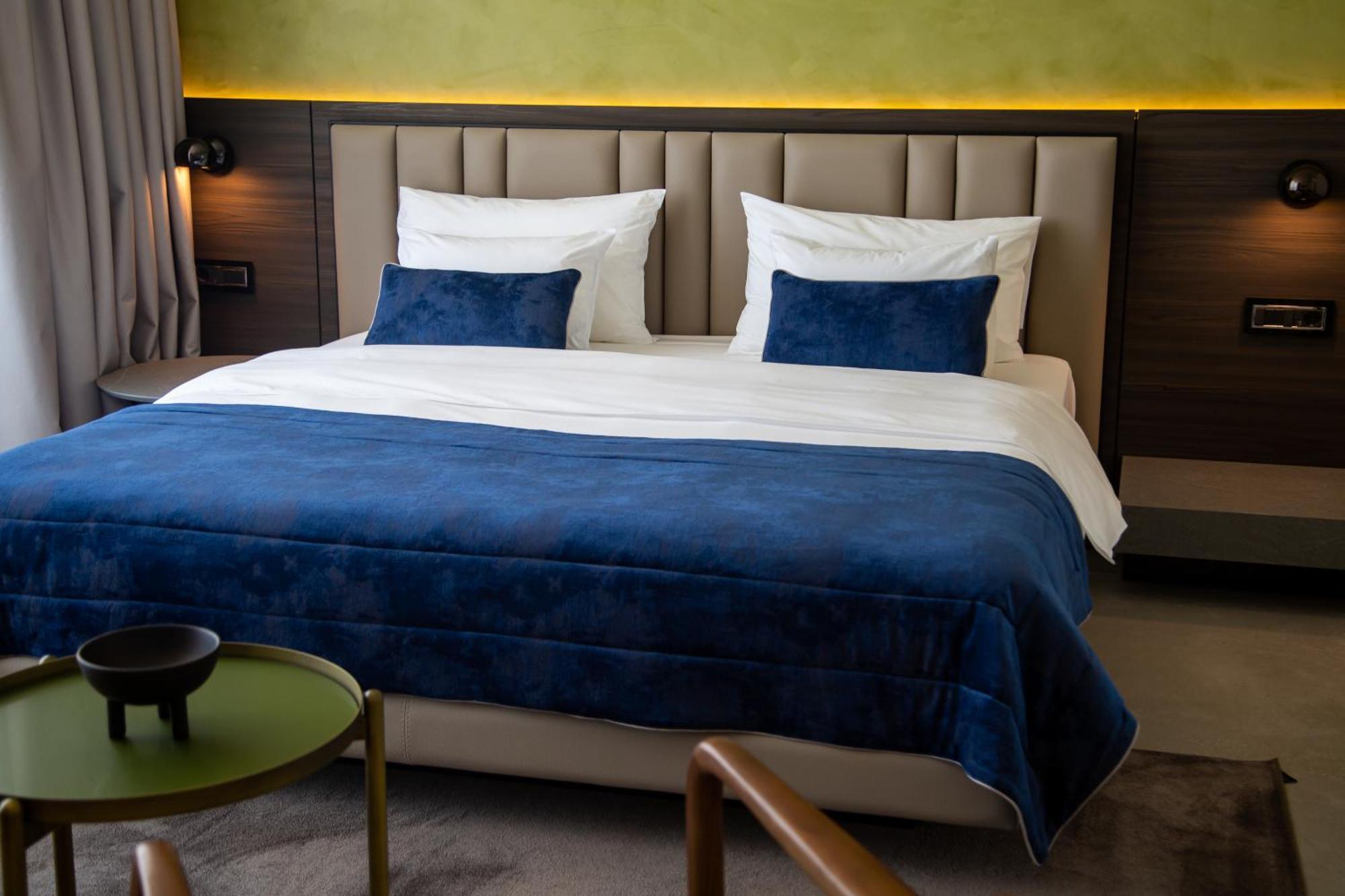Abi'S Hotel & Spa Vlorë Екстериор снимка