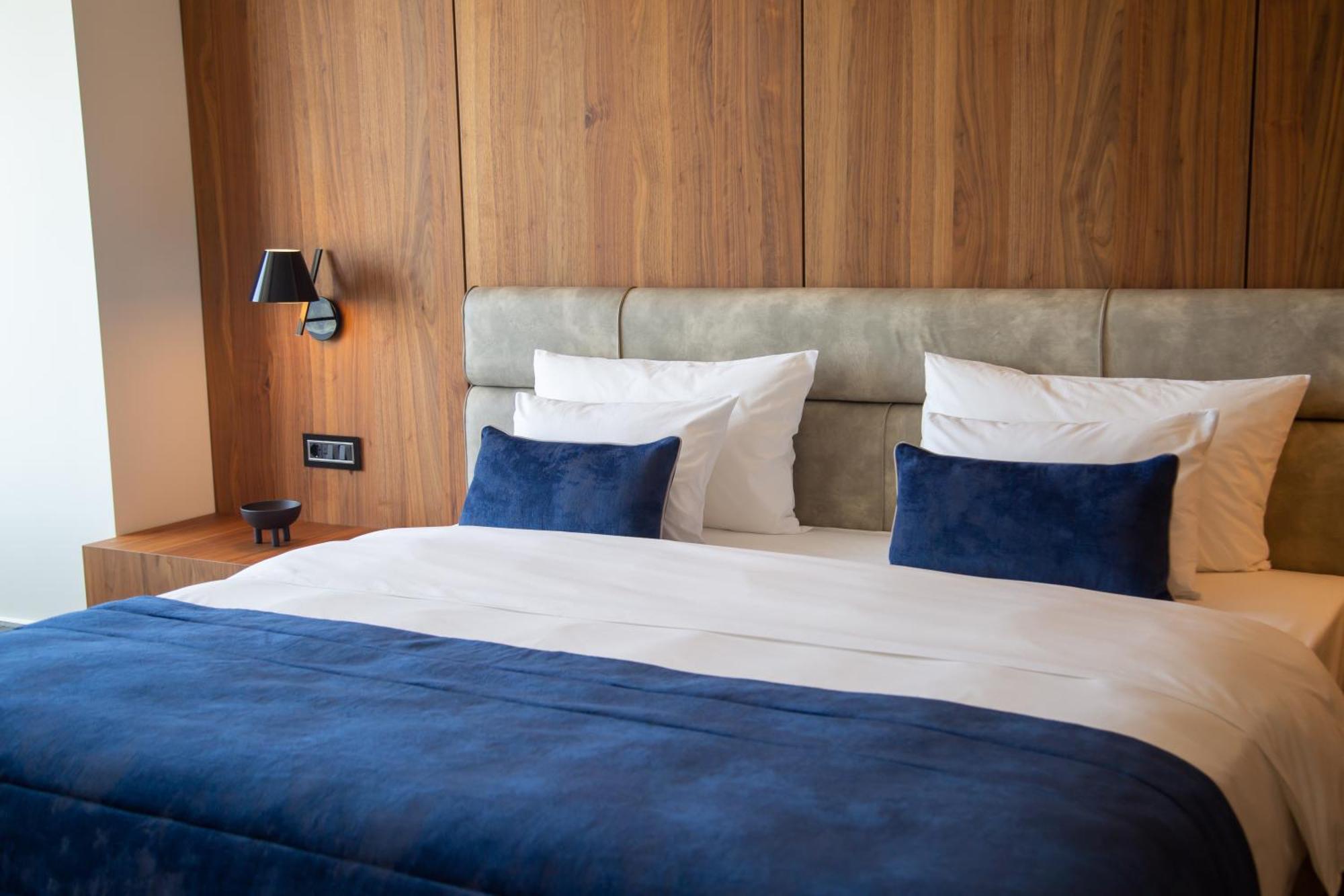 Abi'S Hotel & Spa Vlorë Екстериор снимка