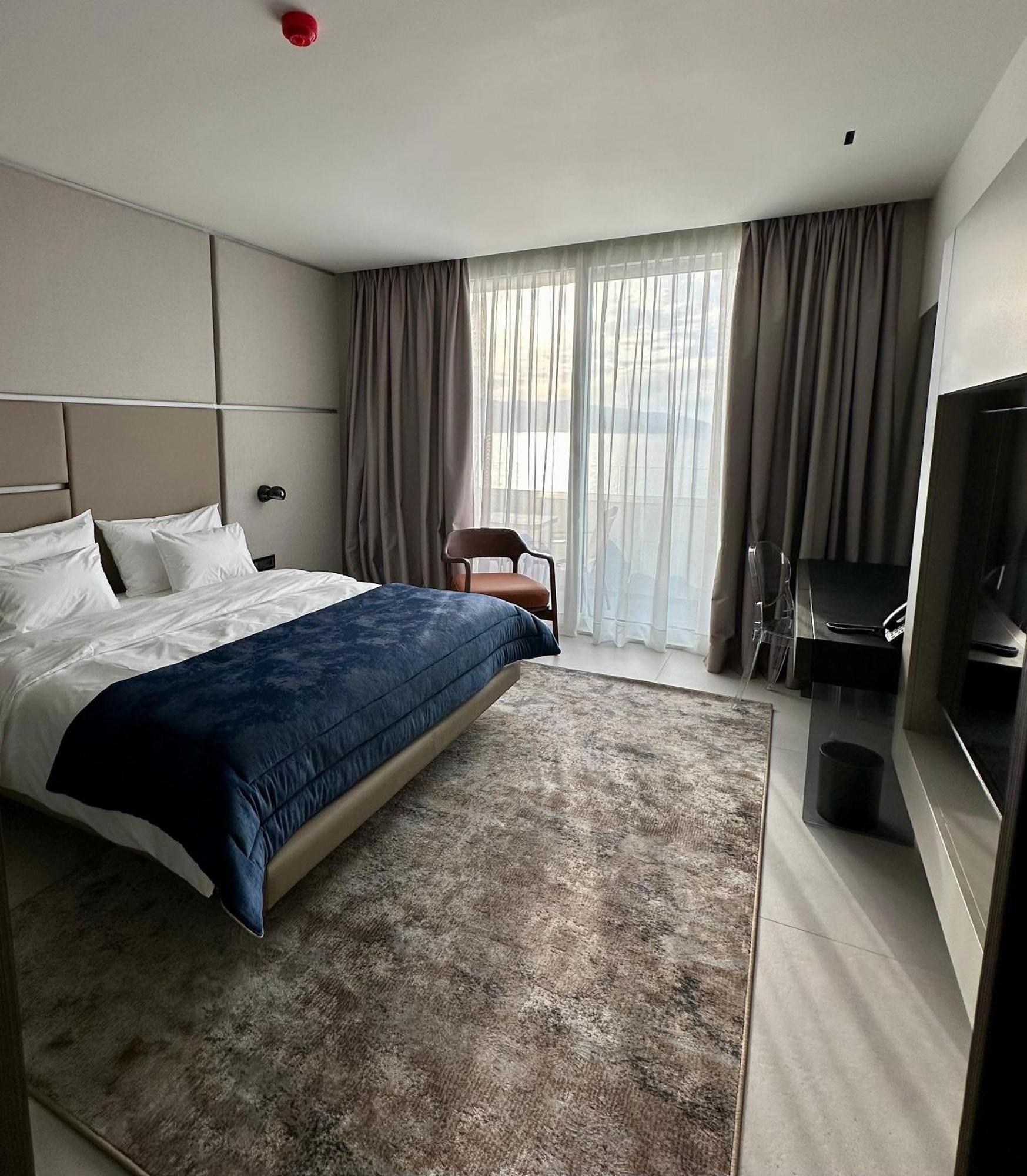 Abi'S Hotel & Spa Vlorë Екстериор снимка